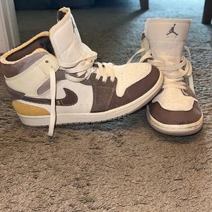 Jordan 1 Mid SE Craft Taupe Haze